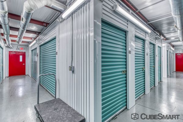CubeSmart Self Storage - FL Edgewater North Ridgewood Avenue - 200 North Ridgewood Avenue