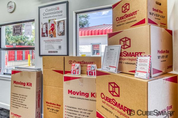 CubeSmart Self Storage - FL Edgewater North Ridgewood Avenue - 200 North Ridgewood Avenue