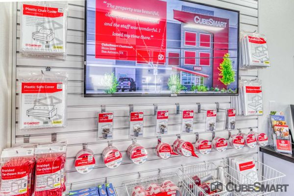 CubeSmart Self Storage - FL Edgewater North Ridgewood Avenue - 200 North Ridgewood Avenue