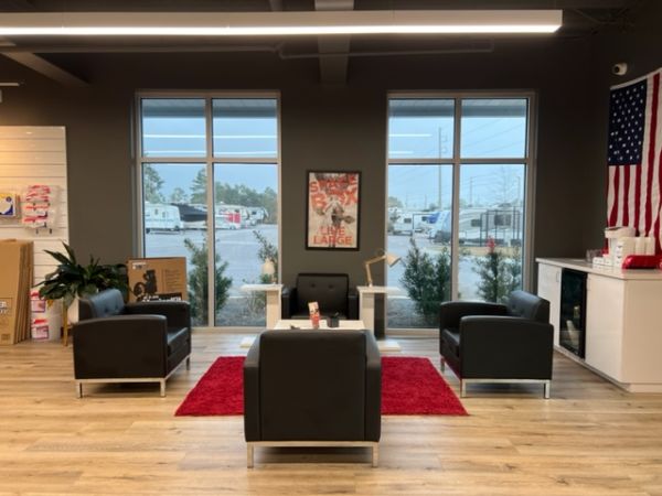 Spacebox Florosa - 2690 Highway 98 West