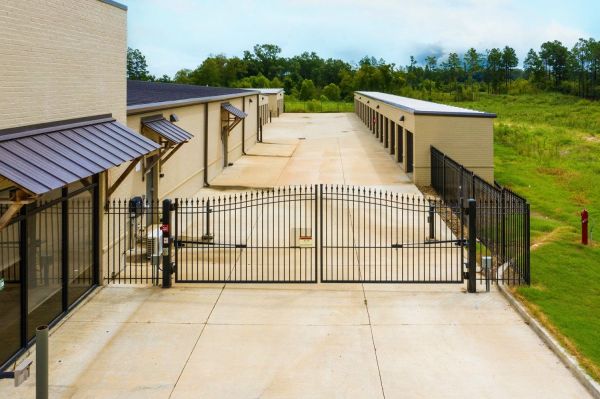 Pleasant Hill Storage - 5126 West Sandidge Road