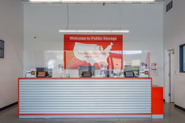 Public Storage - Alexandria - 880 S Pickett Street - 880 S Pickett Street