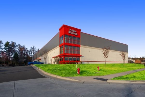 Public Storage - Durham - 3724 Durham Chapel Hill Blvd - 3724 Durham Chapel Hill Blvd