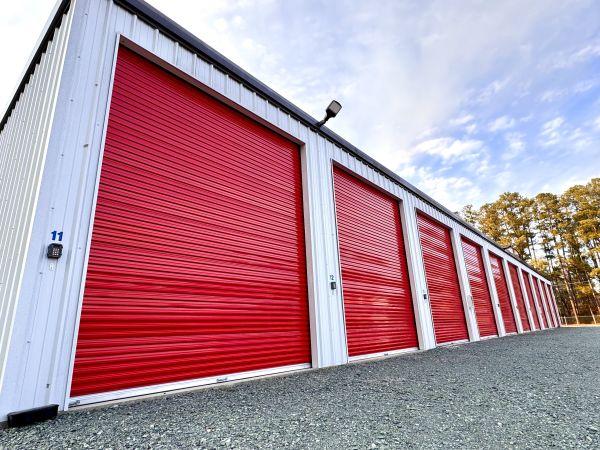 Cardinal State Storage - Spring Lake - 165 West Manchester Road