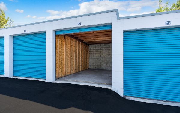 SecureSpace Self Storage Rialto - 2850 Foothill Boulevard