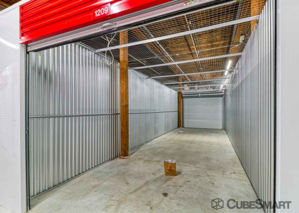 CubeSmart Self Storage - MA New Bedford Cove Street - 81 Cove Street