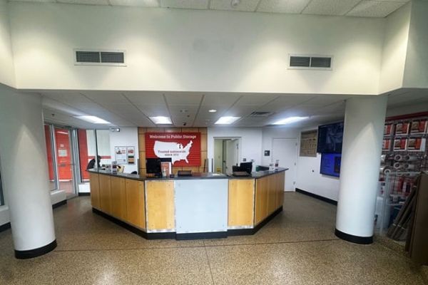 Public Storage - Rockville - 12311 Parklawn Dr - 12311 Parklawn Dr