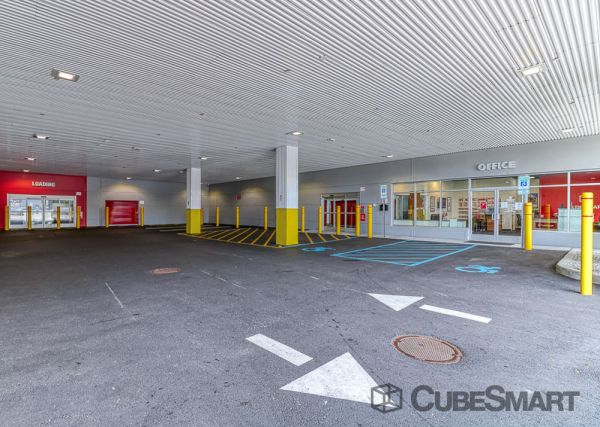 CubeSmart Self Storage - NY East Meadow Hempstead Turnpike - 2087 Hempstead Turnpike