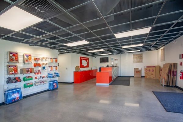 Public Storage - Fort Myers - 10688 Colonial Blvd - 10688 Colonial Blvd