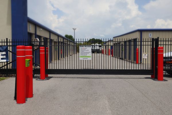 Midgard Self Storage - Mulberry - 6615 North Church Avenue - 6615 North Church Avenue