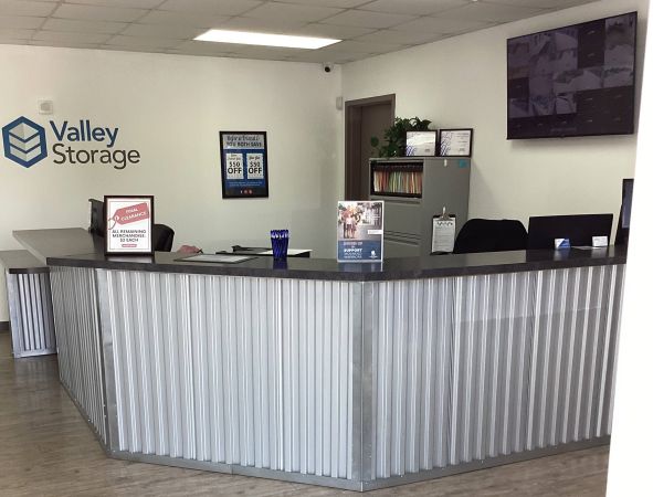 Valley Storage - Hickory East - 1506 26th Street Boulevard Southeast