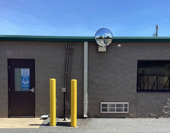 Valley Storage - Hickory East - 1506 26th Street Boulevard Southeast
