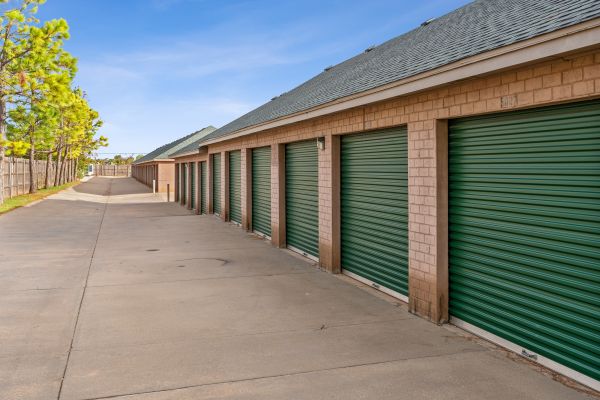 SpareBox Storage - Yukon - Cemetery Rd - 321 Cemetery Road