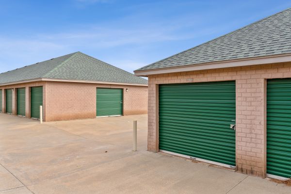 SpareBox Storage - Yukon - Cemetery Rd - 321 Cemetery Road