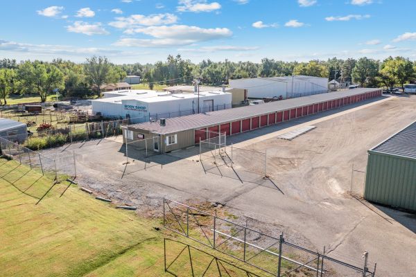 SpareBox Storage - Enid - W Chestnut Ave - 2023 West Chestnut Avenue