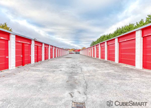 CubeSmart Self Storage - TN Powell 7157 Clinton Hwy - 7157 Clinton Highway
