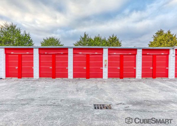CubeSmart Self Storage - TN Powell 7157 Clinton Hwy - 7157 Clinton Highway