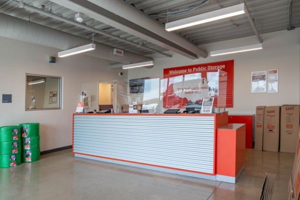 Public Storage - Naperville - 2323 W Diehl Rd - 2323 W Diehl Rd