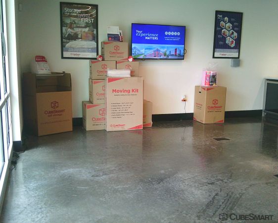 CubeSmart Self Storage - NJ Piscataway Washington Ave - 1518 South Washington Avenue
