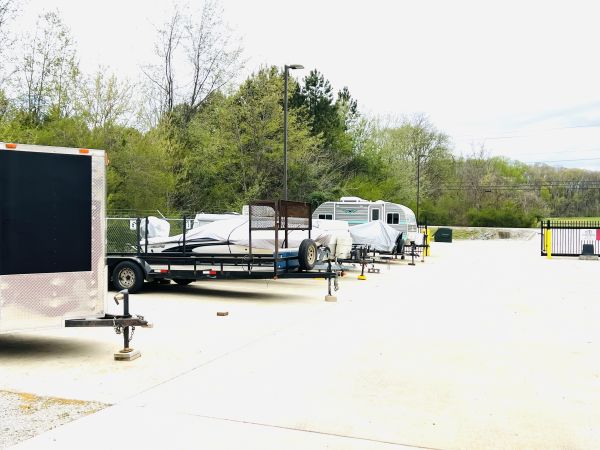 USA Storage Centers - Madison - 1689 Slaughter Road