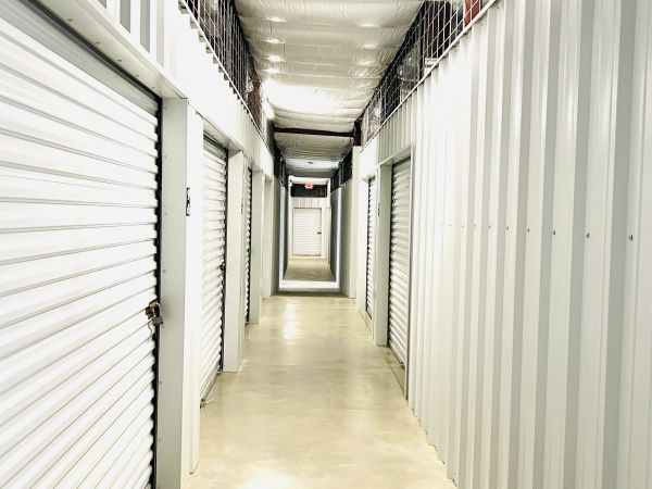 USA Storage Centers - Madison - 1689 Slaughter Road
