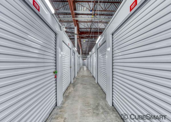 CubeSmart Self Storage - FL Tampa N US Highway 41 - 6180 North U.S. Highway 41