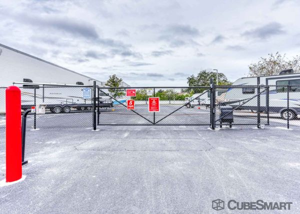 CubeSmart Self Storage - FL Tampa N US Highway 41 - 6180 North U.S. Highway 41