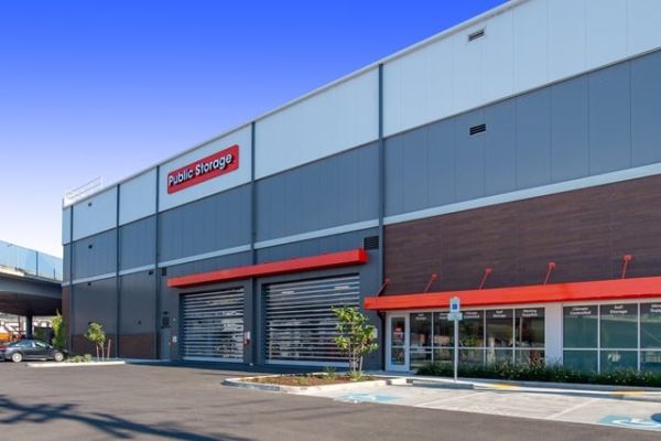 Public Storage - Portland - 2100 N Albina Ave - 2100 N Albina Ave