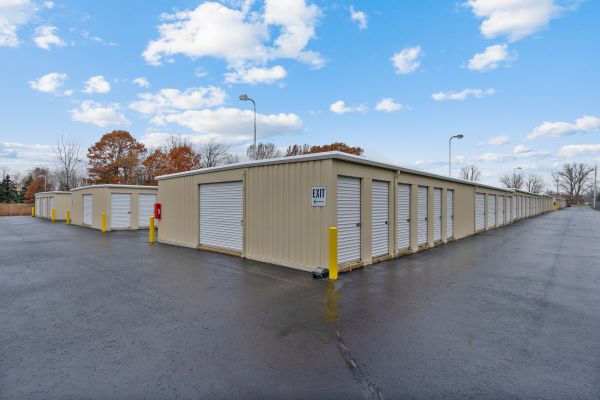 SpareBox Storage - Holly - 4228 Grange Hall Rd - 4228 Grange Hall Road