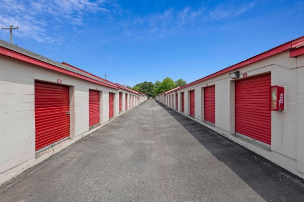 Storage Sense - Burlington - Harden - 382 Harden Street