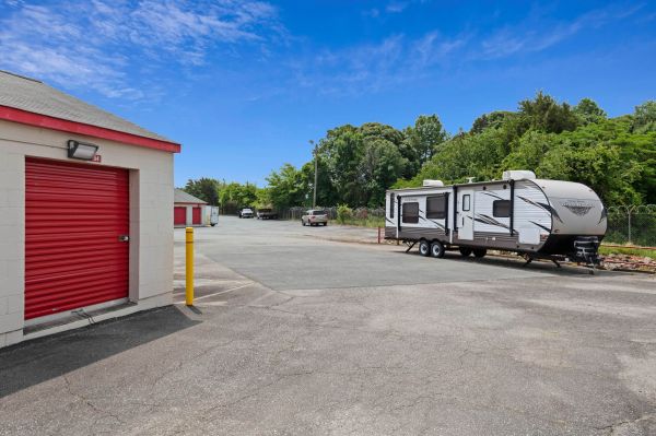 Storage Sense - Burlington - Harden - 382 Harden Street