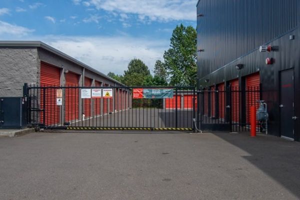 Public Storage - Vancouver - 6907 NE Ward Rd - 6907 NE Ward Rd