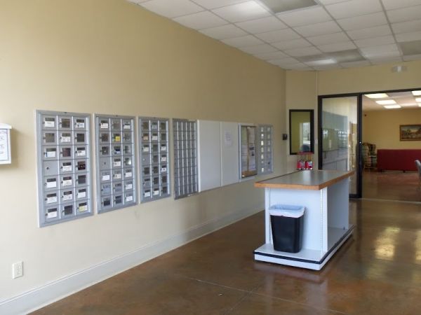 The WorkPlace Business Center - 2317 Meridian Street North