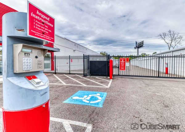 CubeSmart Self Storage - OH Cleveland Brookpark Rd - 2000 Brookpark Road