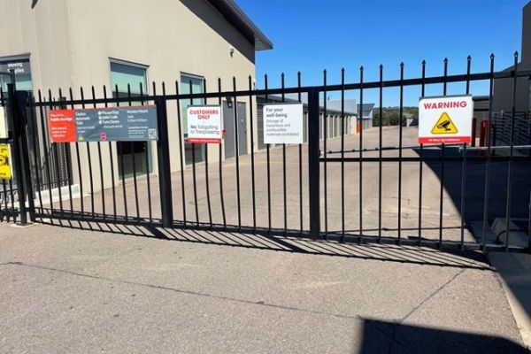 Public Storage - Englewood - 15456 E Mineral Ave - 15456 E Mineral Ave