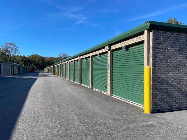 Summit Self Storage - Awendaw - 4042 North Highway 17