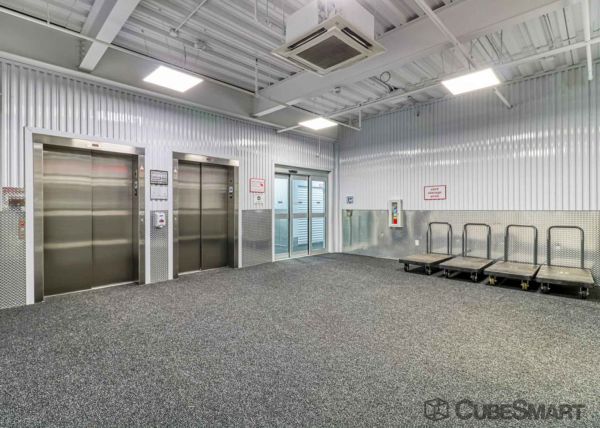 CubeSmart Self Storage - MA Newton Newtonville Ave - 255 Newtonville Avenue