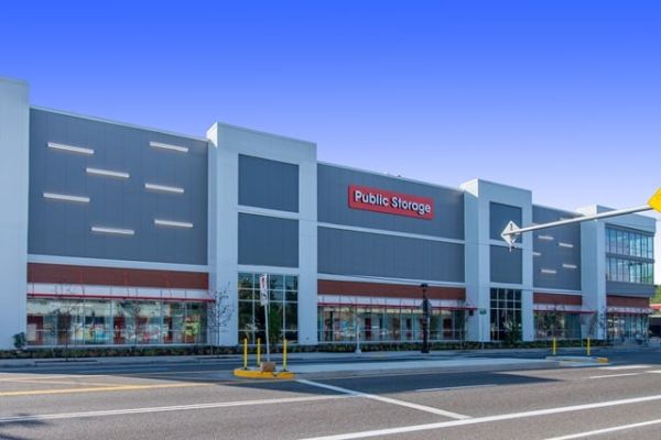Public Storage - Portland - 11858 NE Halsey St - 11858 NE Halsey St