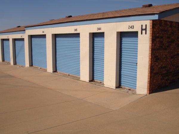 American Self Storage #4 - 1301 North Air Depot Boulevard