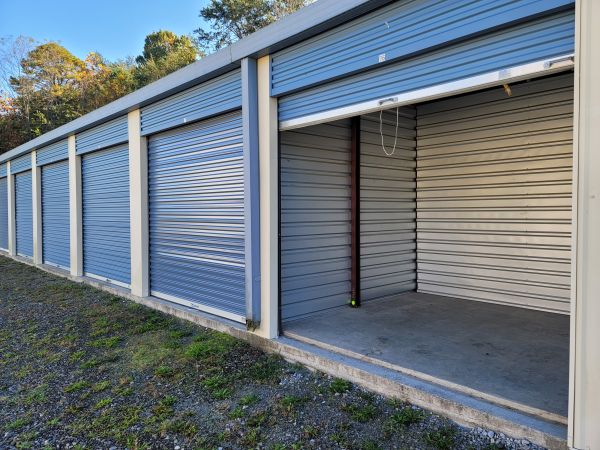 Mini Storage Plus - 3617 West Lamar Alexander Parkway