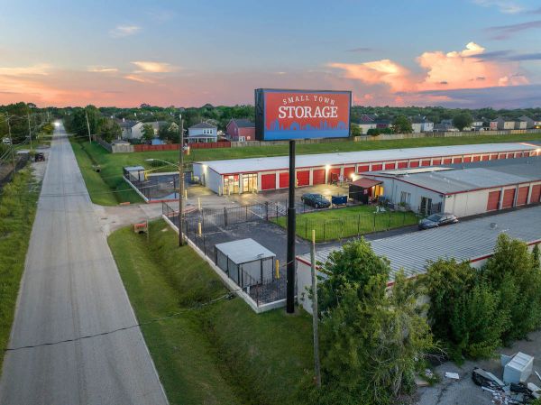 Small Town Storage - Houston - Rowlett - 9900 Rowlett Road