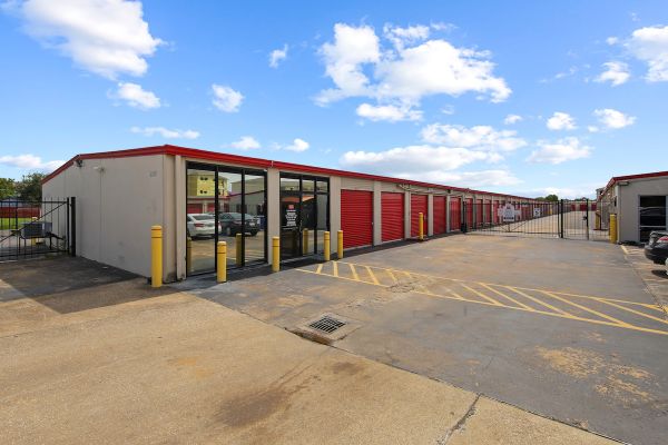 Small Town Storage - Houston - Rowlett - 9900 Rowlett Road