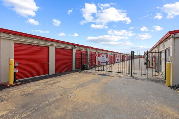 Small Town Storage - Houston - Rowlett - 9900 Rowlett Road