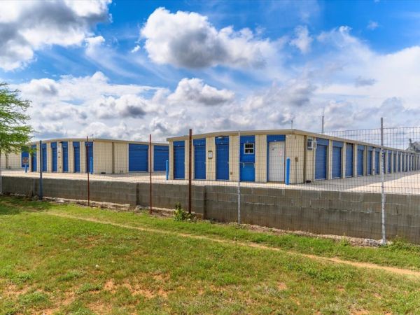 KO Storage of Pearsall - N Cherry St - 302 North Cherry Street