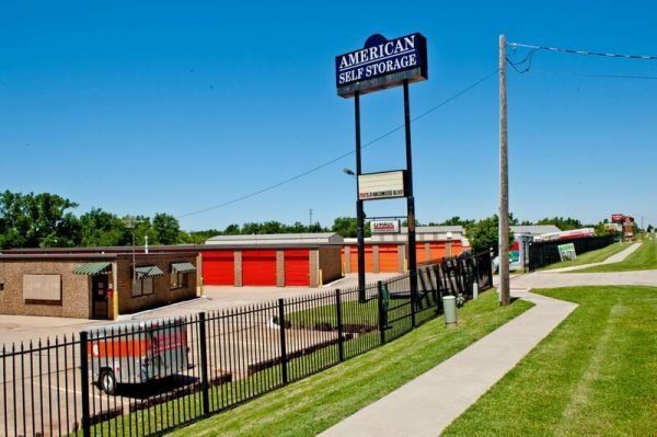American Self Storage #19 - 750 South Ranchwood Boulevard