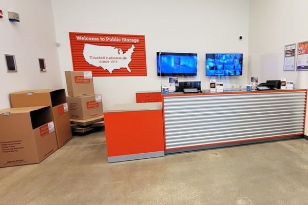 Public Storage - Kansas City - 14400 E US Highway 40 - 14400 E US Highway 40