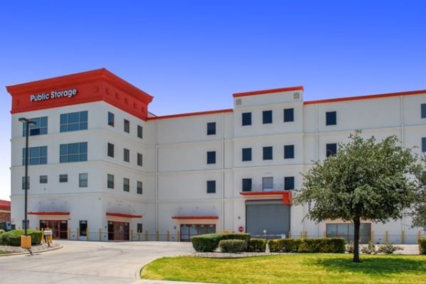 Public Storage - Fort Worth - 11025 N Riverside Dr - 11025 N Riverside Dr