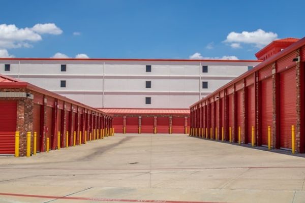 Public Storage - Fort Worth - 11025 N Riverside Dr - 11025 N Riverside Dr