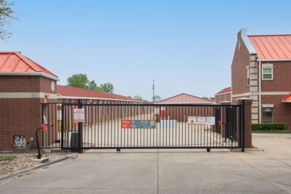 Public Storage - Fort Worth - 5624 Basswood Blvd - 5624 Basswood Blvd
