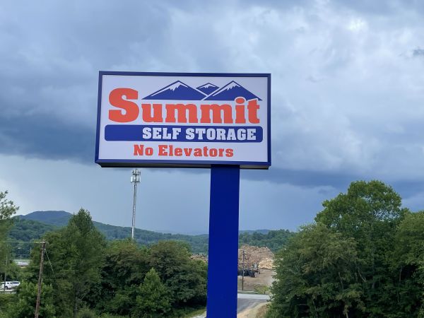 Summit Self Storage - Mills River - 5050 Old Haywood Road